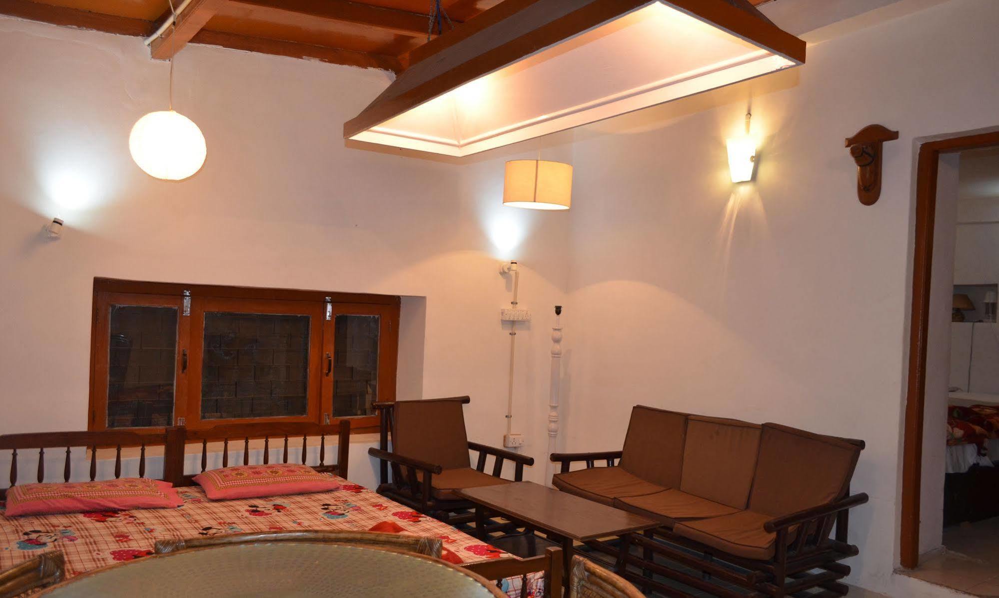 Kafal Resort Nainital Buitenkant foto
